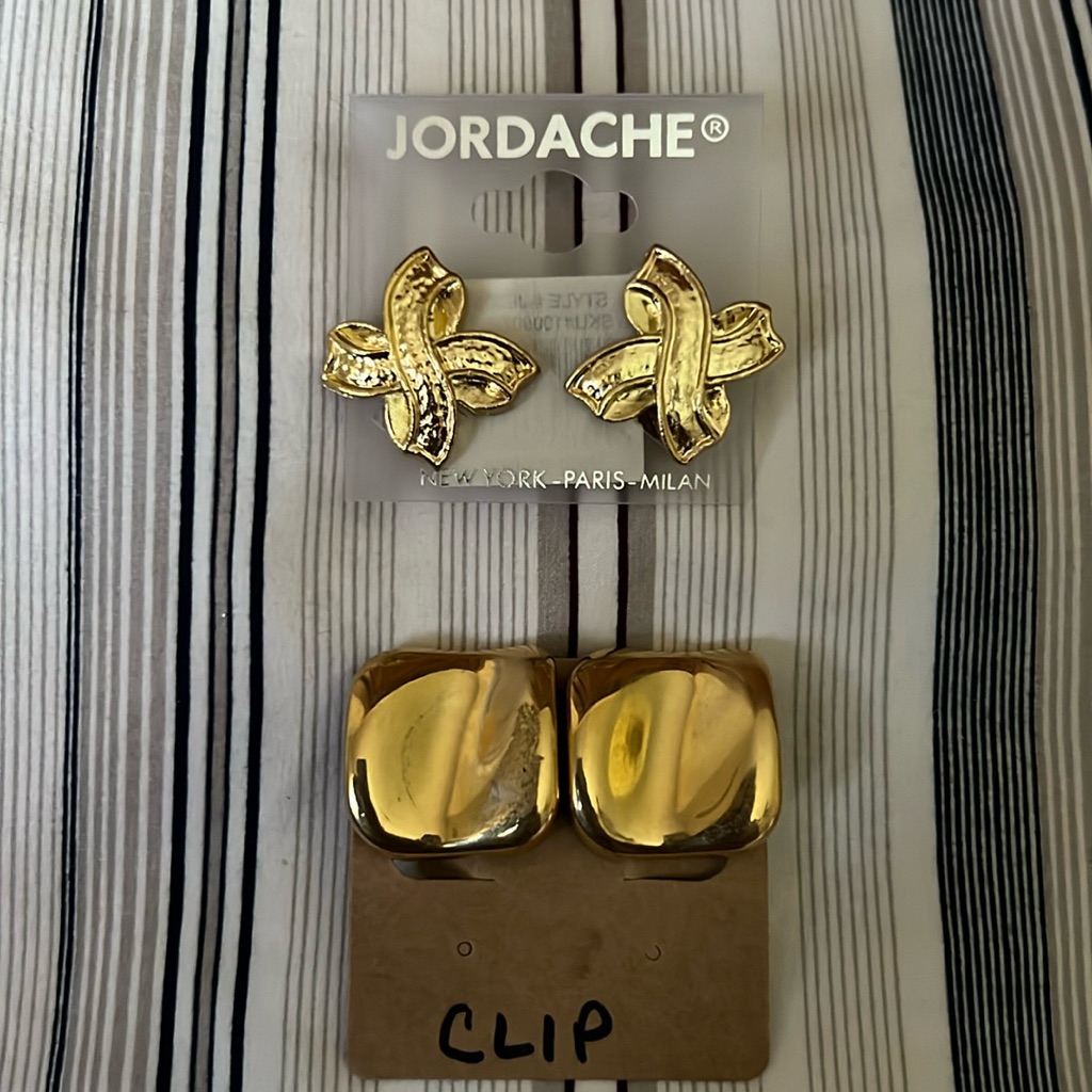 Jordache New York Paris Vintage Clip On New Earrings With Bonus Clip On Earrings 12$